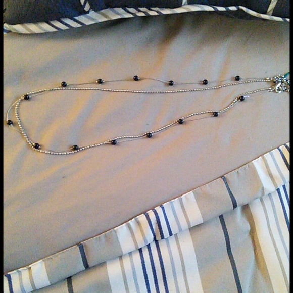 Lia Sophia necklace - Picture 4 of 7